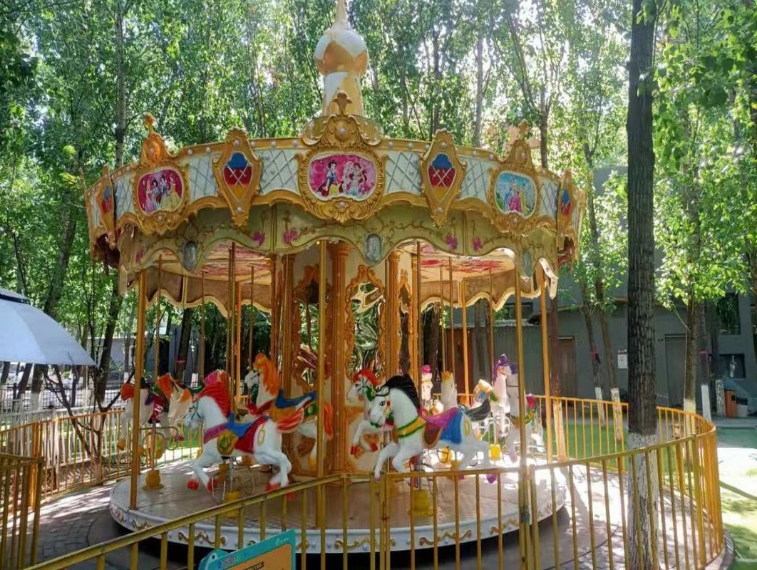 Taman Hiburan Mewah Carousel Outdoor Park Rides Anak-anak Terbaik 24 Seater Carousel Rides