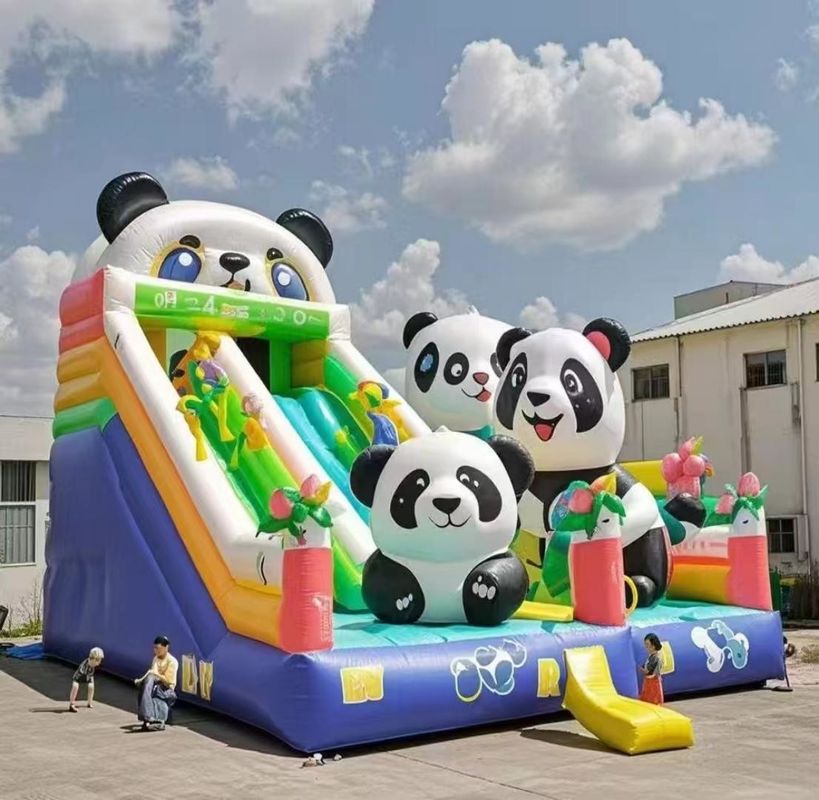 Panda Hewan Kastil Inflatable Water Slide Bounce House Berwarna-warni Kastil Indoor Jumping Kastil Bouncy komersial