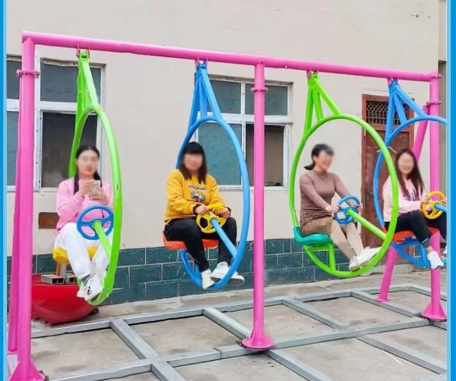 Anak-anak Swing Rides Peralatan taman bermain interaktif Desain inklusif Dengan dukungan pelanggan 24/7 Dan bantuan teknis
